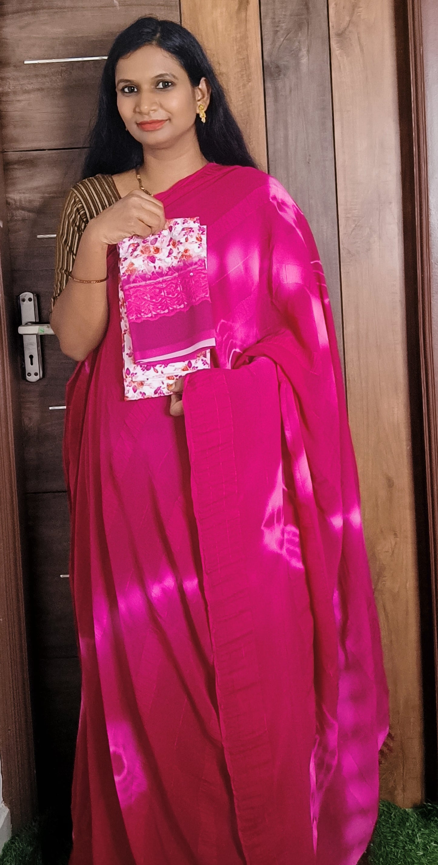 Pink Shibori Georgette Saree