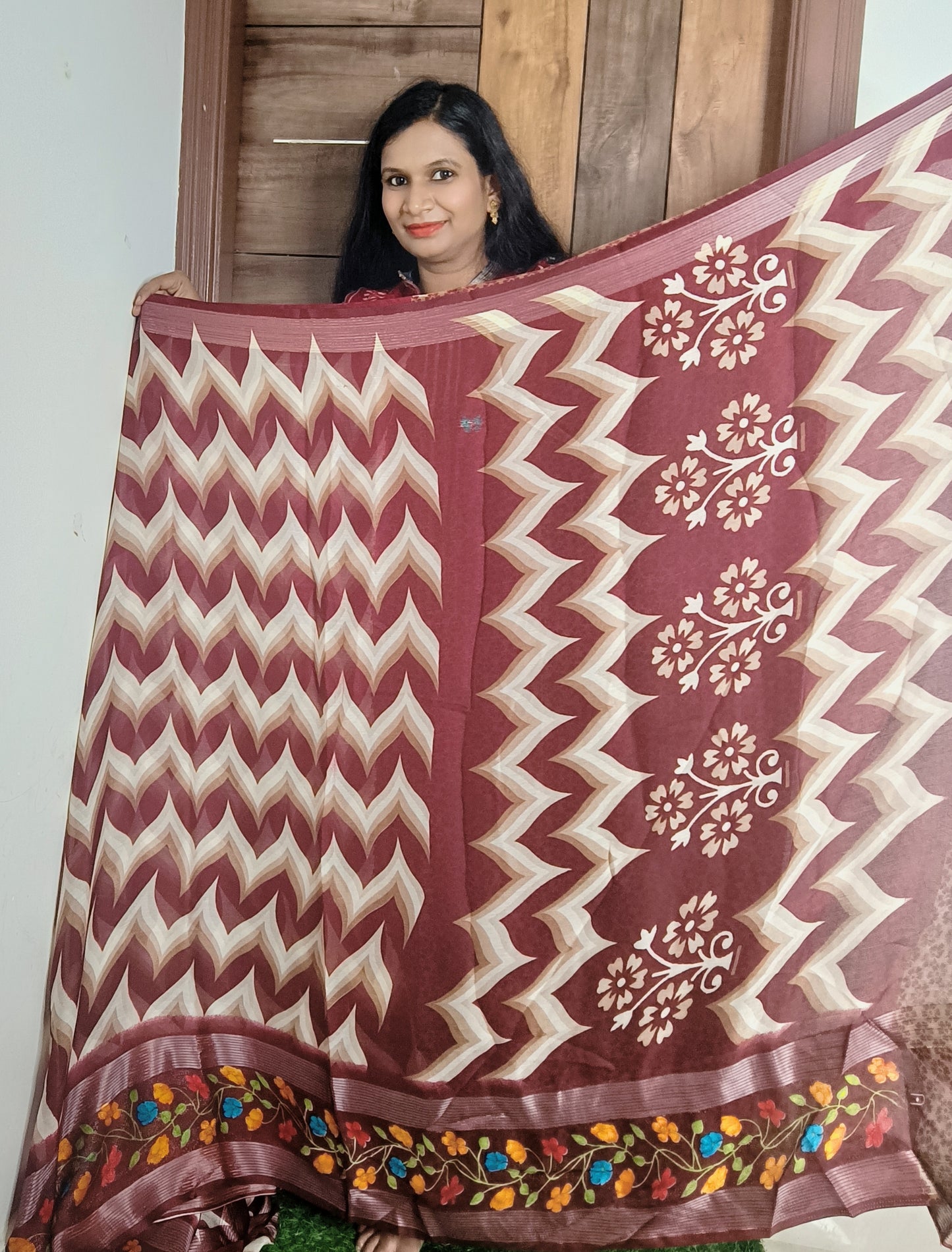 Brown & Off White Zig Zag Zari Viscose Crape Saree