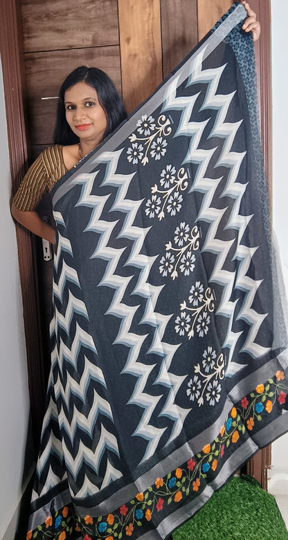 Black & White Zig Zag Zari Viscose Crape Saree